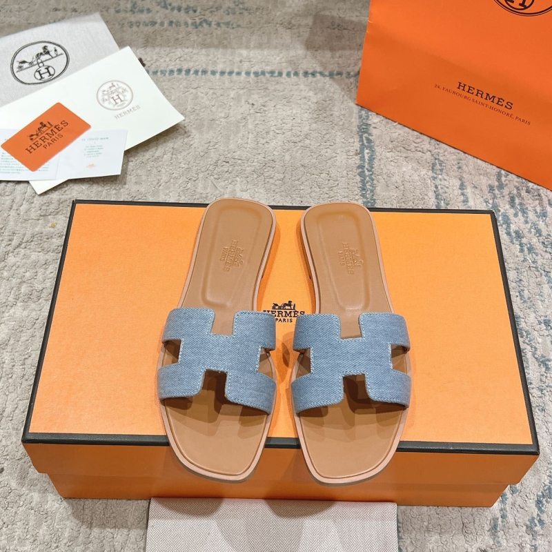 H**mes slippers